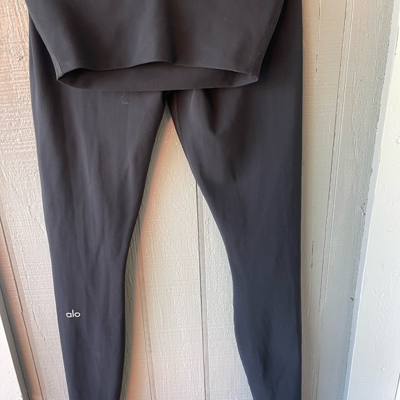 Alo Yoga Leggings 💫 - Picture 3 of 5